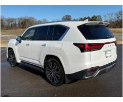 2023 Lexus LX600 4WD Gcc Full Options 16,200KM