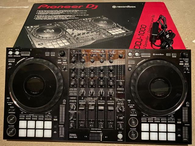 Pioneer DDJ 1000, Pioneer DDJ 1000SRT, Pioneer DJ XDJ-RX3, Pioneer XDJ XZ, Pioneer DJ DDJ-REV7 - 1